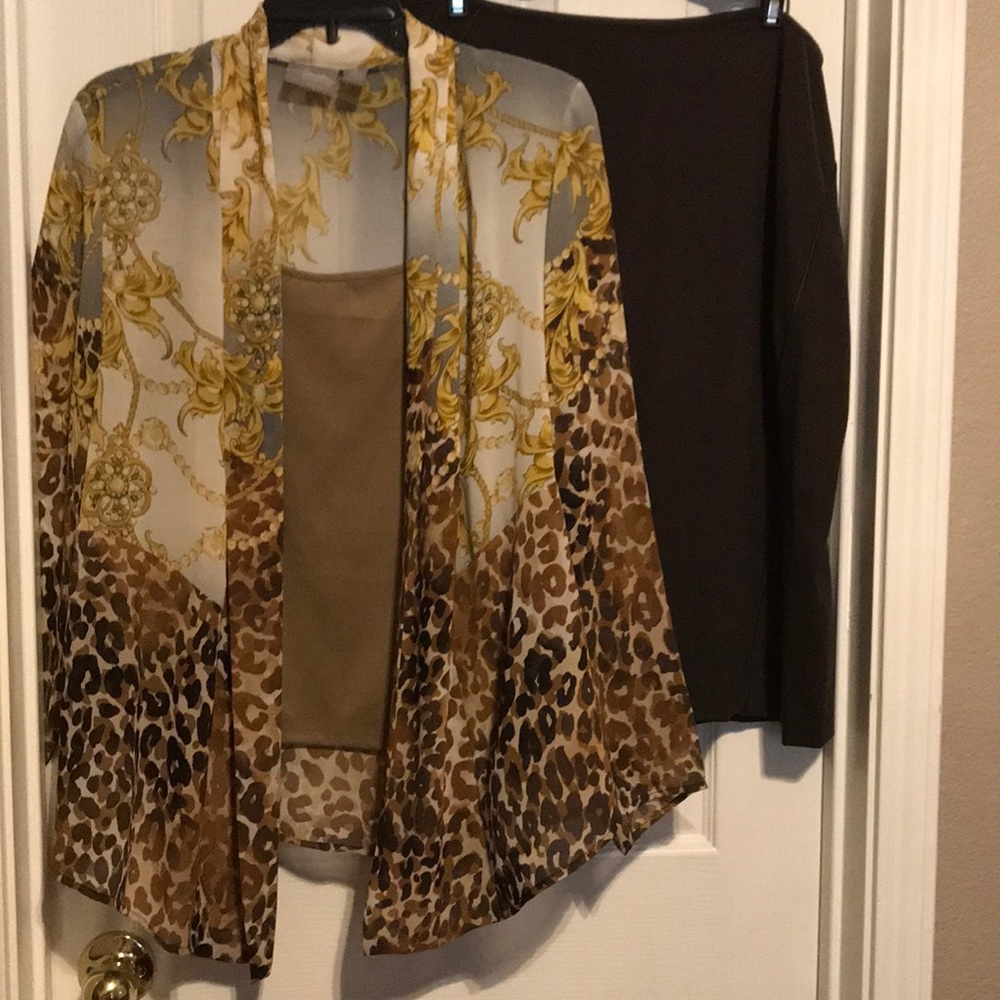 2 piece bundle Chico’s size 2 jacket, top, 🌵